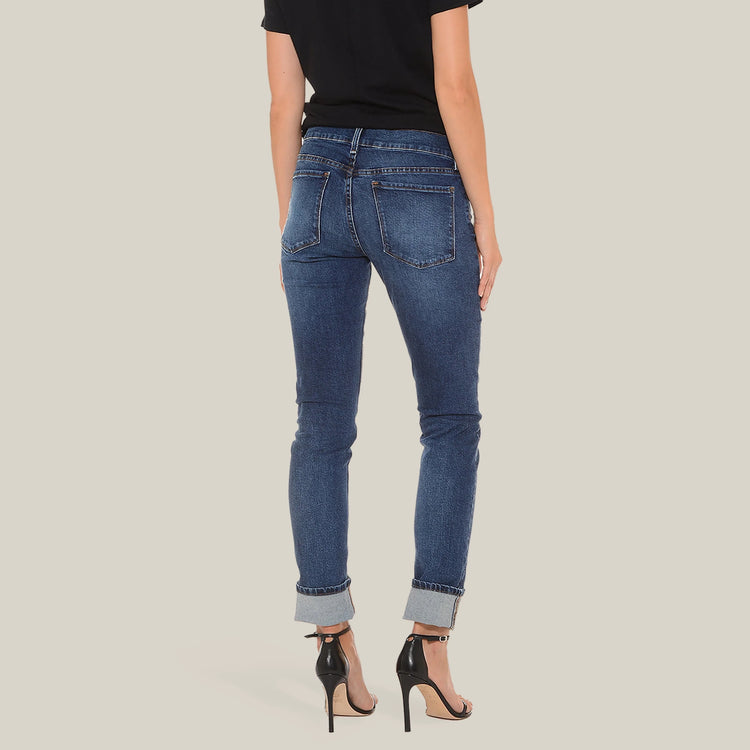 Women wearing Azul oscuro/medio Slim Straight Ridge Jeans