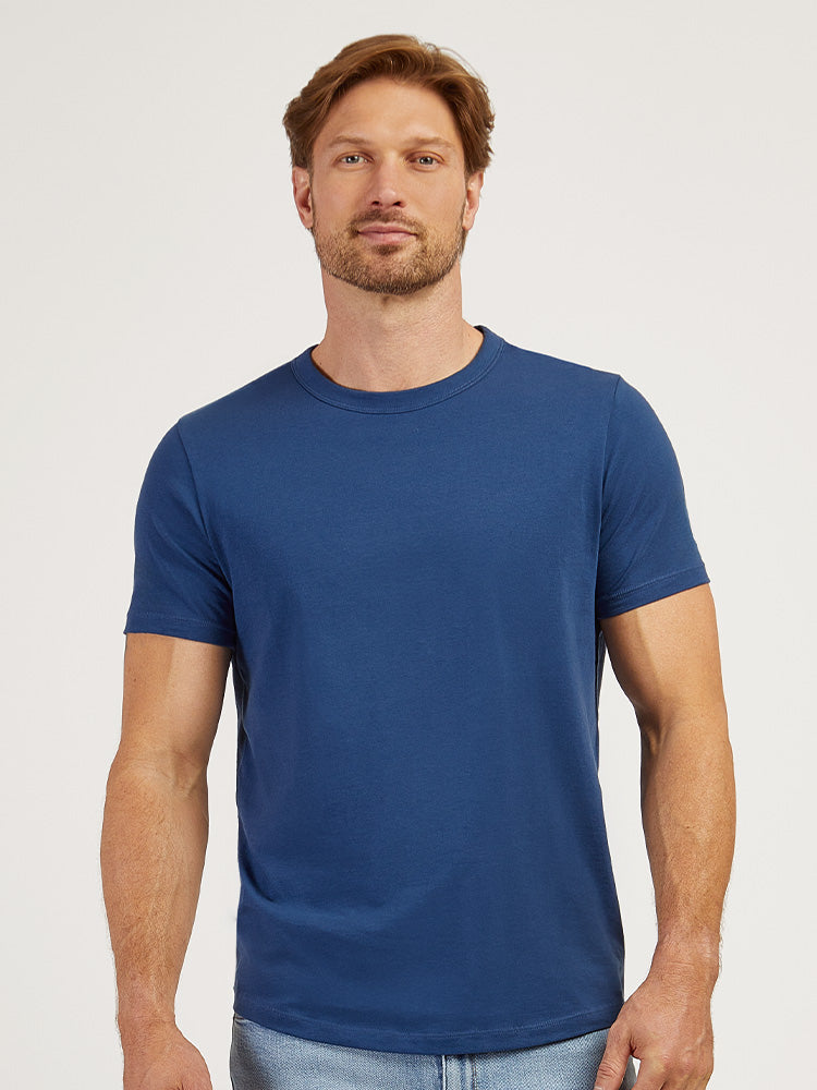 Men wearing Baltic Blue Curved Hem Driggs Tee
