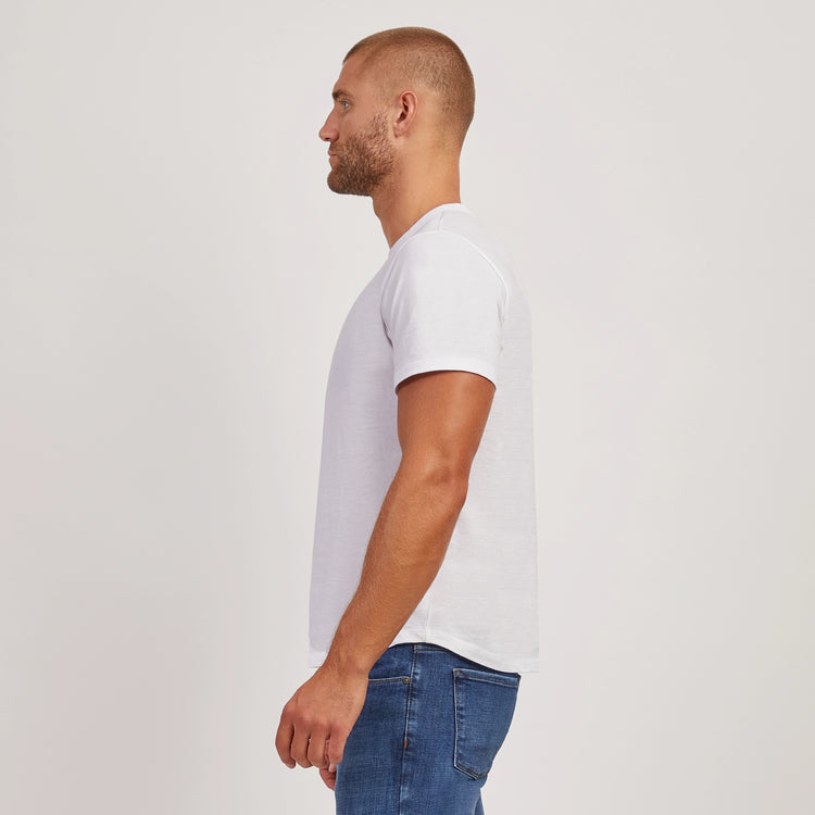Men wearing White Curved Hem Driggs Tee
