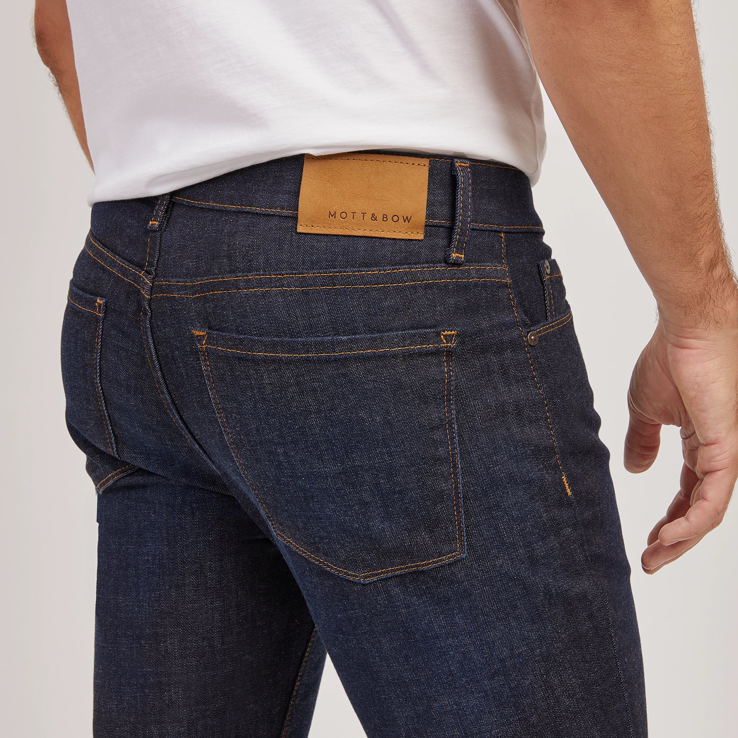 Men wearing Dark Blue Slim Crosby Jeans