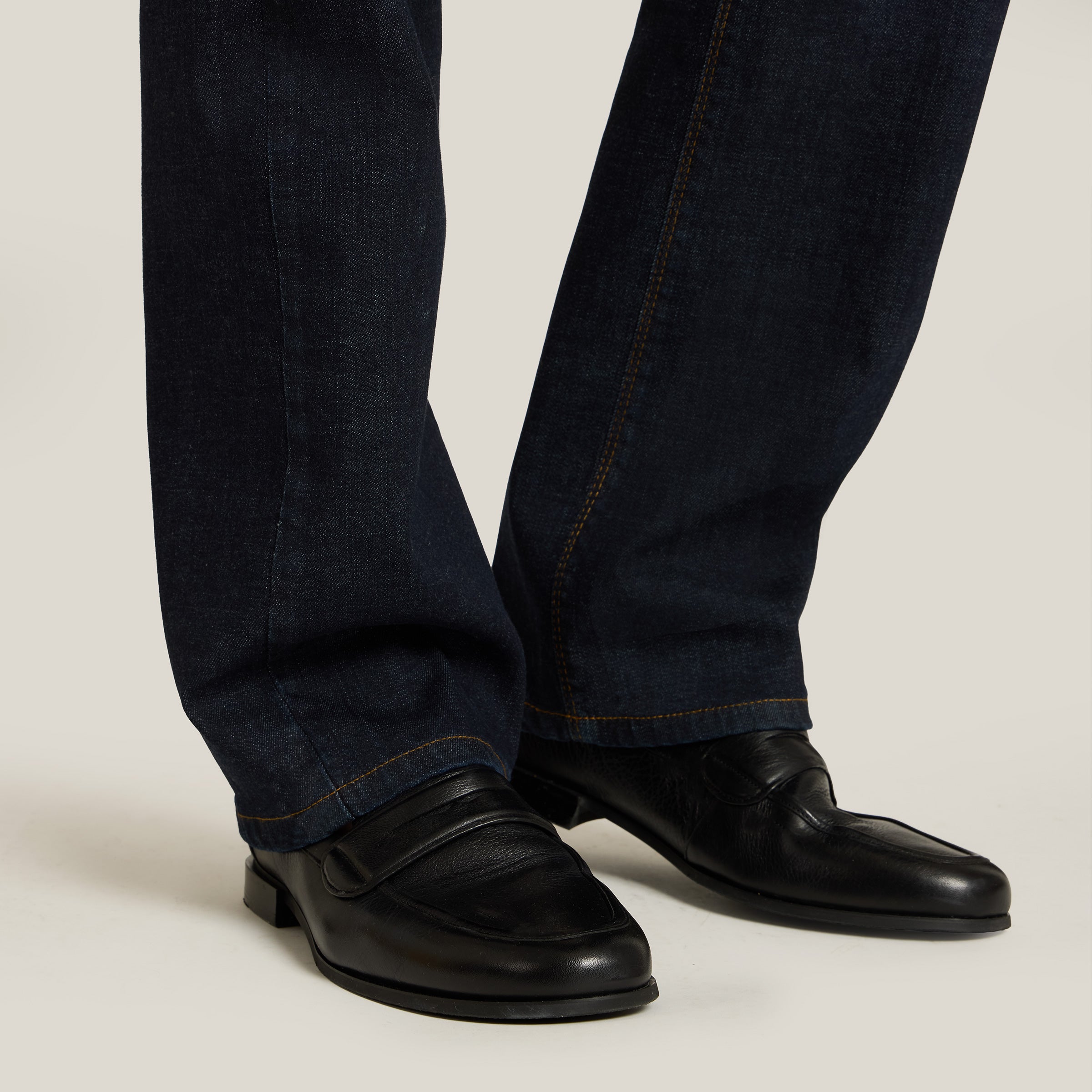 Men wearing Bleu Foncé Jean droit Crosby hommes