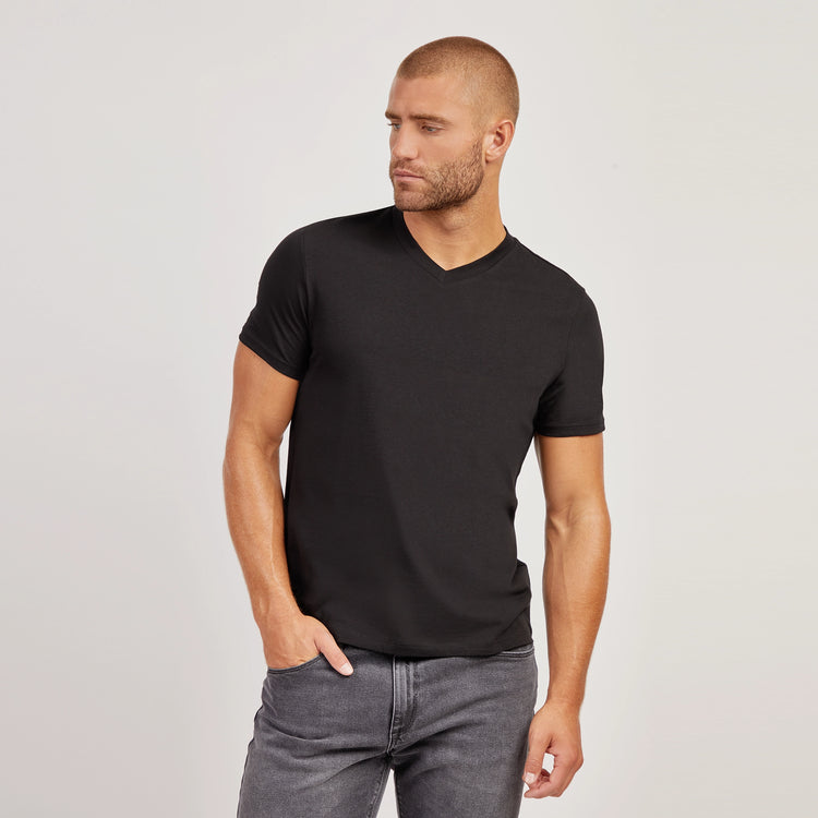 Men wearing Negro Classic V-Neck Driggs Tee