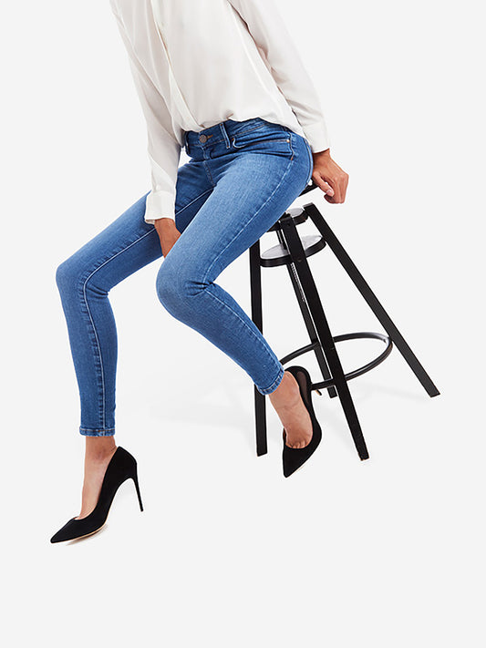 Mid Rise Skinny Beekman Jeans Light/Medium Blue Mid-Rise Skinny jeans