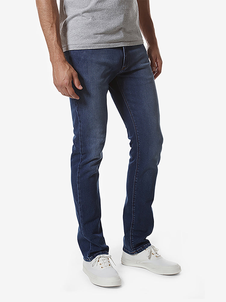 Men wearing Light/Medium Blue Slim Oliver Jeans