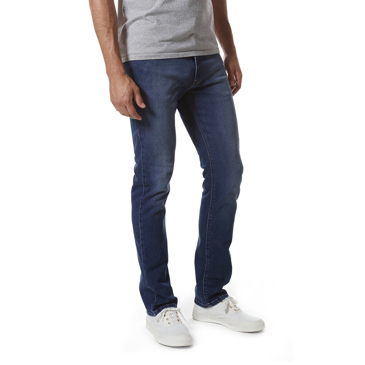 Men wearing Light/Medium Blue Slim Oliver Jeans