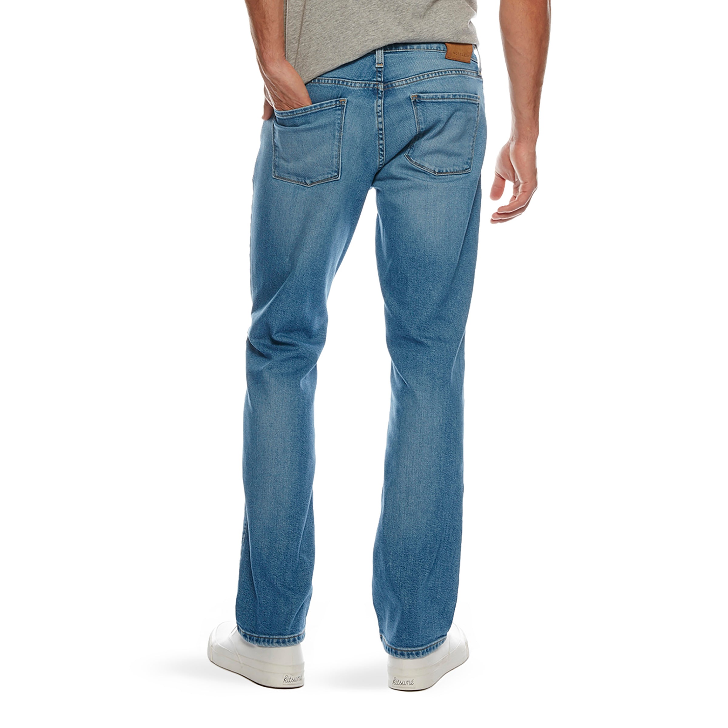 Men wearing Azul claro Straight Benson Jeans