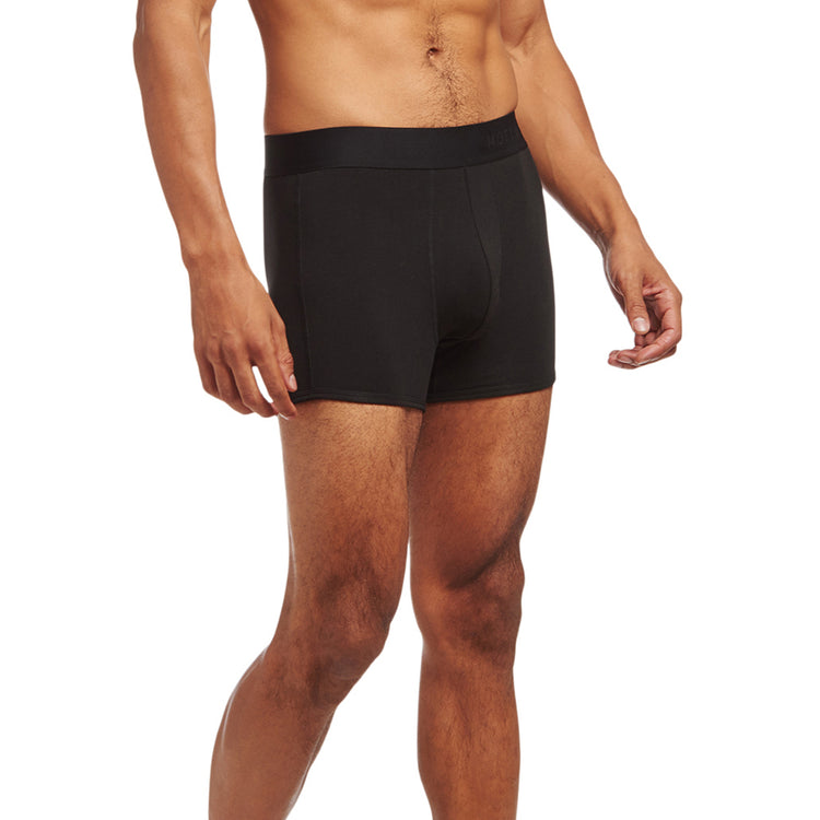 Men wearing Noir Second Skin Trunk Promo